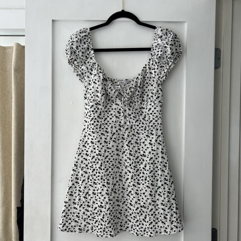 Women's Black and White Dress